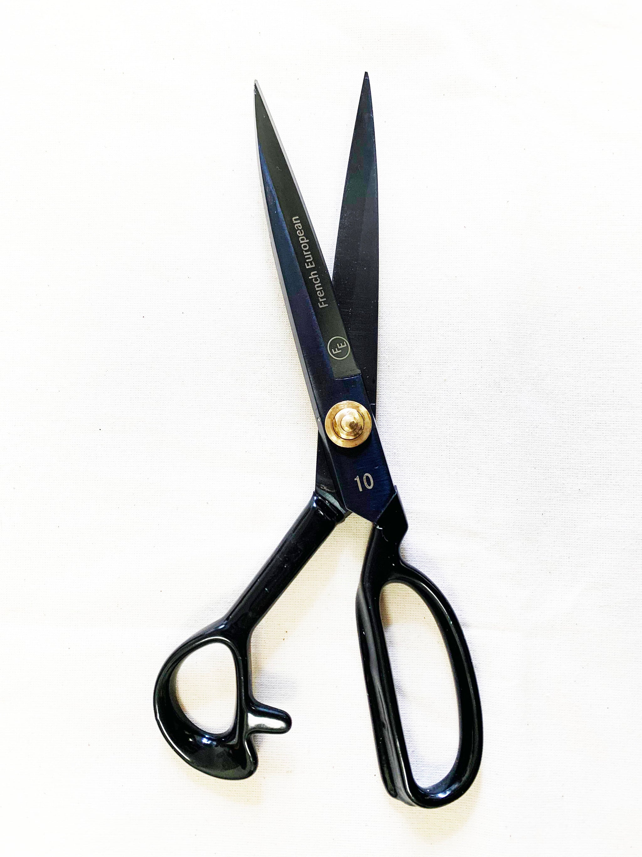 Premax 10612 Tailor Shears - 8 Inch Carbon Steel Scissors, Classic Black Handles - View #4
