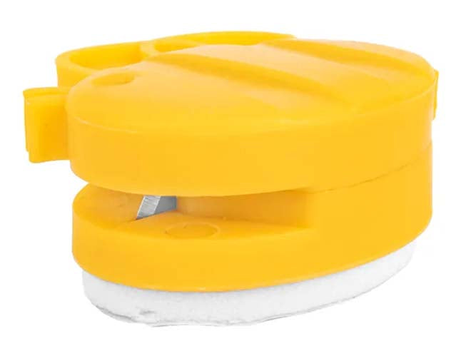 Lori Holt Bee Thread Cutter – Quilt in a Day