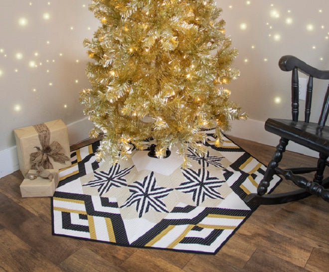 Golden & White Cube pattern Christmas hotsell Tree Skirt