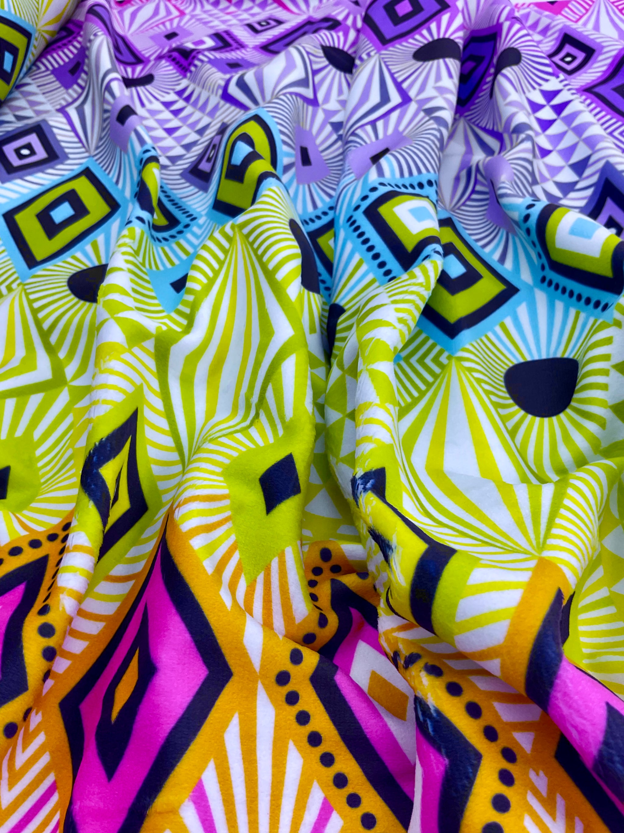 FREE SPIRIT - Tabby Road By Tula Pink - MINKY - Disco Lucy - Prism