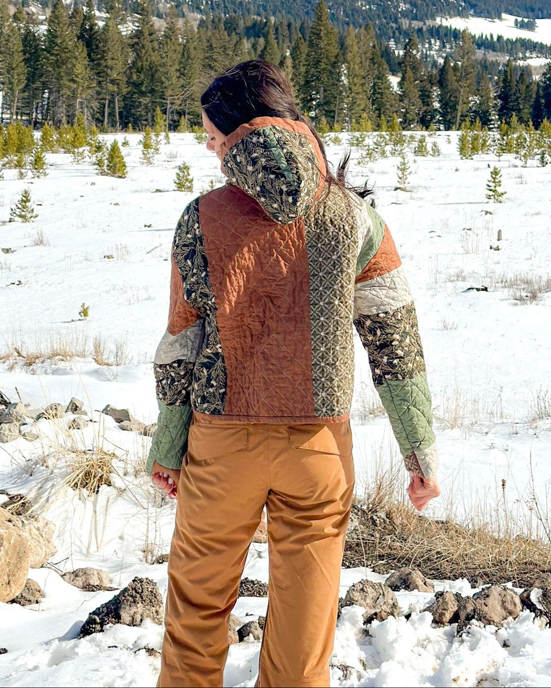 Dancing Daisies Quilted Hoodie Pattern by Casey Cometti – Quilt in
