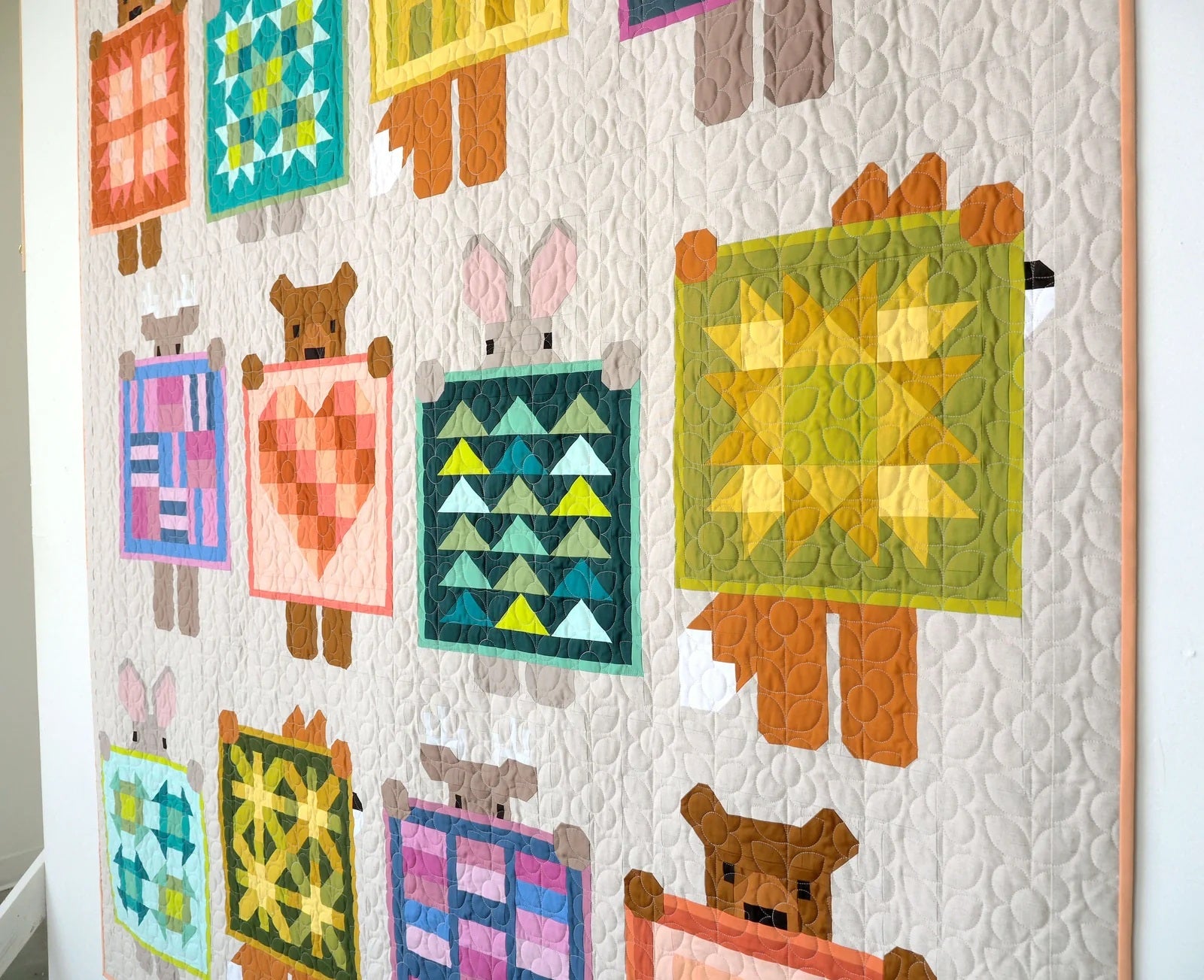 Show and Tell Quilt Pattern by Elizabeth Hartman – Quilt in a Day