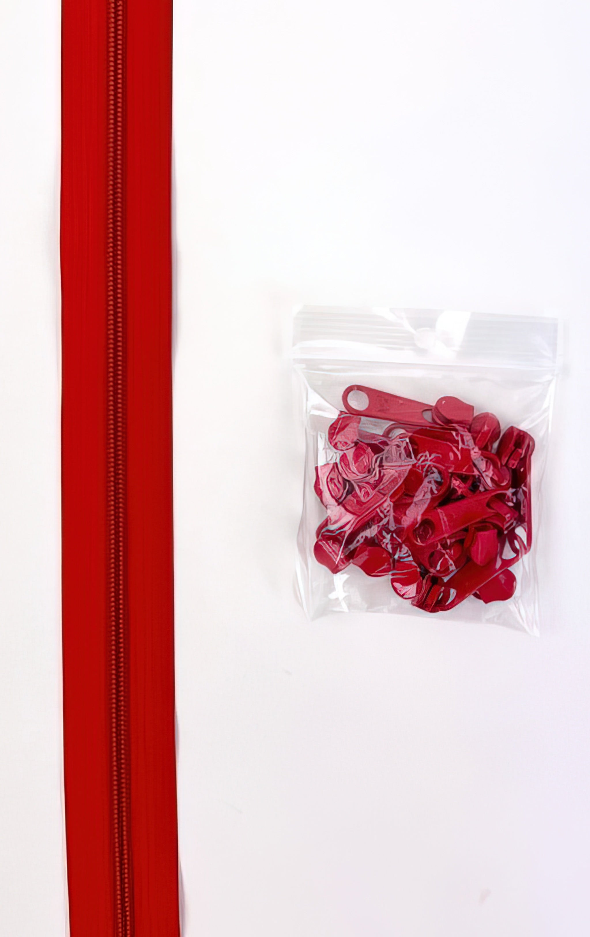 4 yards of 16mm #4.5 zipper chain and 16 Extra-Large Coordinated Pulls - Atom Red 4 yards of 16mm #4.5 zipper chain and 16 Extra-Large Coordinated Pulls - Atom Red