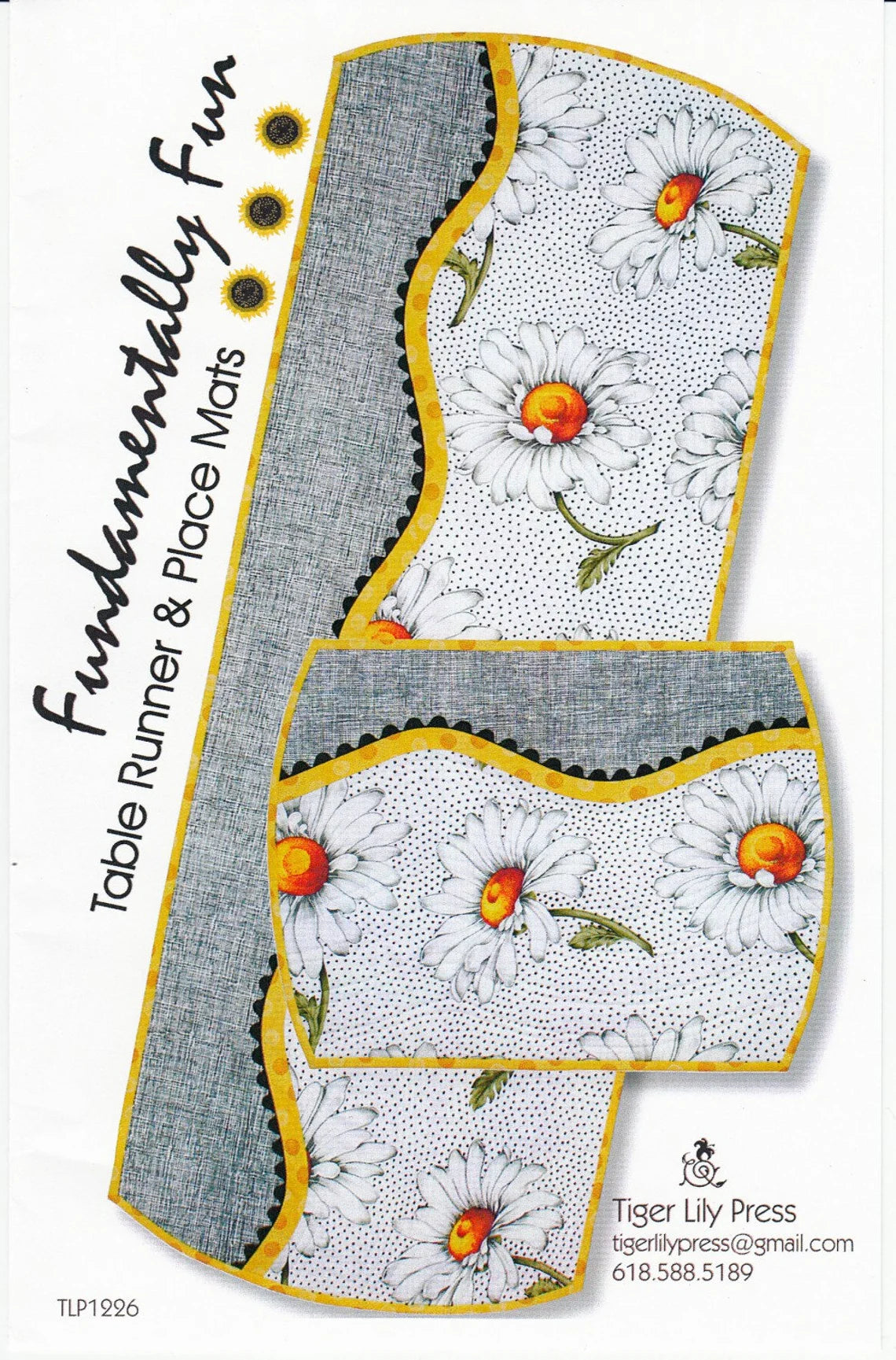 tiger lily press Fundamentally Fun Table Runner & Place Mats Pattern
